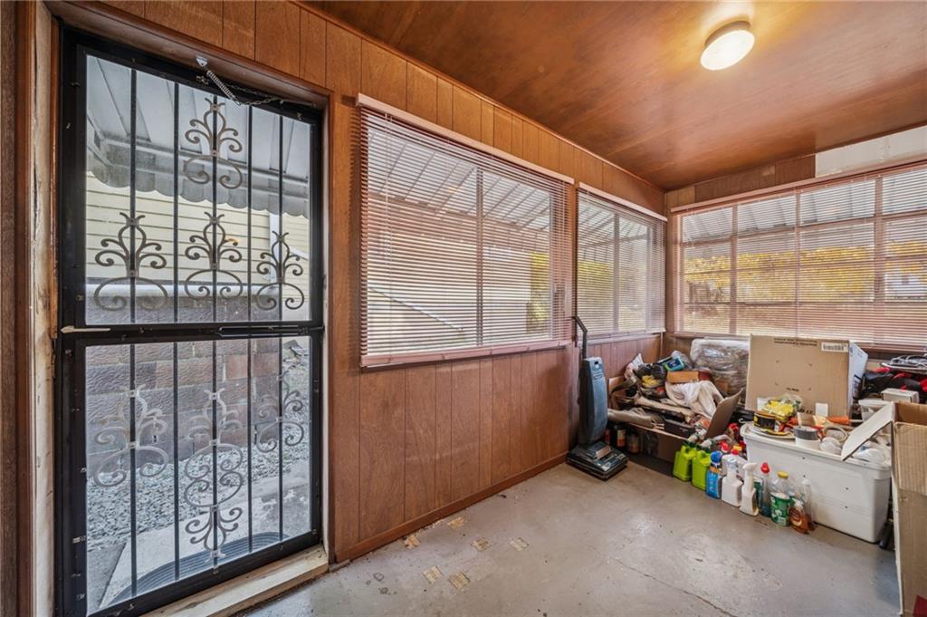1280 Armstrong Street Irwin, PA 15642 - Photo 26 of 36 a view of a livingroom with toys