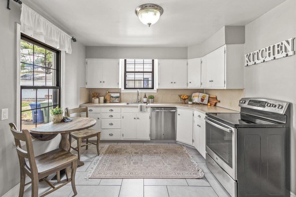 302 East Beaumont Road Columbus, OH 43214 - Photo 13 of 30 302 East Beaumont Road-13.jpg-SMALL