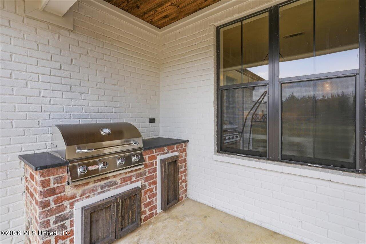 361 Stump Ridge Road Brandon, MS 39047 - Photo 38 of 60 40-361 Stump Ridge Rd _ Home Tours MS