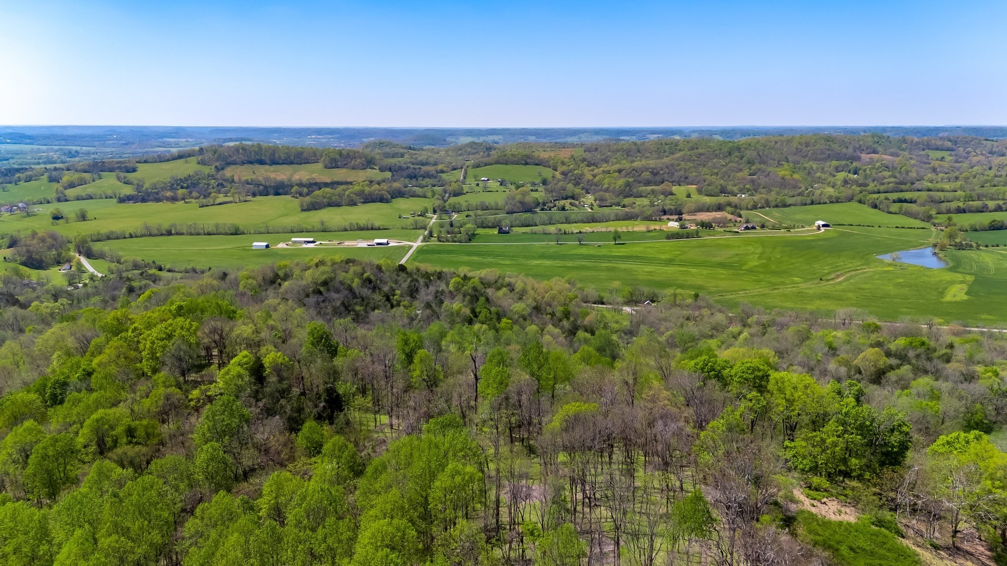 2819 Yell Road Lewisburg, TN 37091 - Photo 10 of 46 a view of city with lush green space