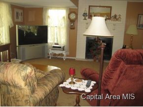 6520 Old Rte 36 Riverton, IL 62561 - Photo 3 of 15 Gallery Image 3