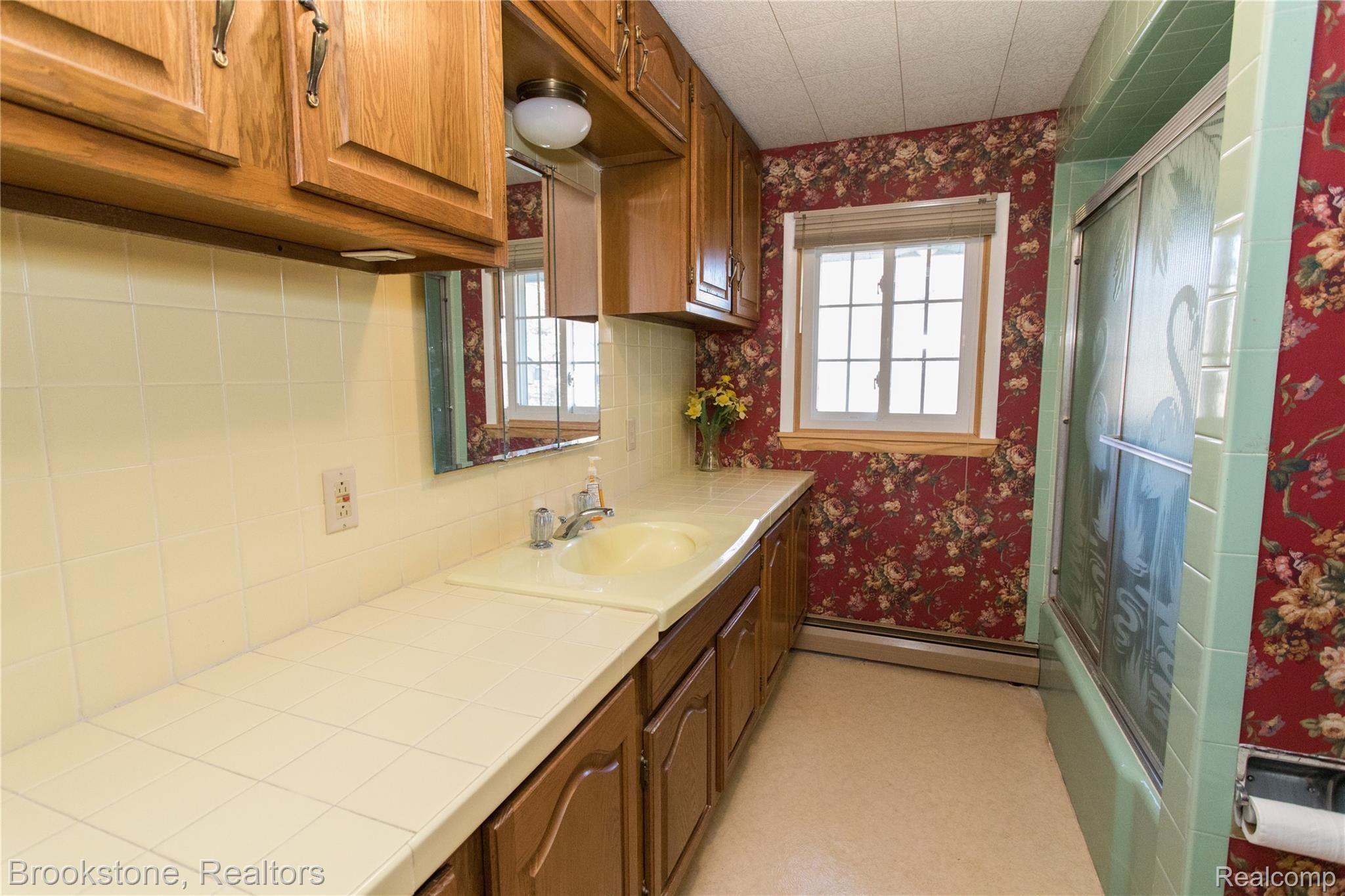 1675 Rochester Road Leonard, MI 48367 - Photo 50 of 62 rochesterlake_nick-48.jpg