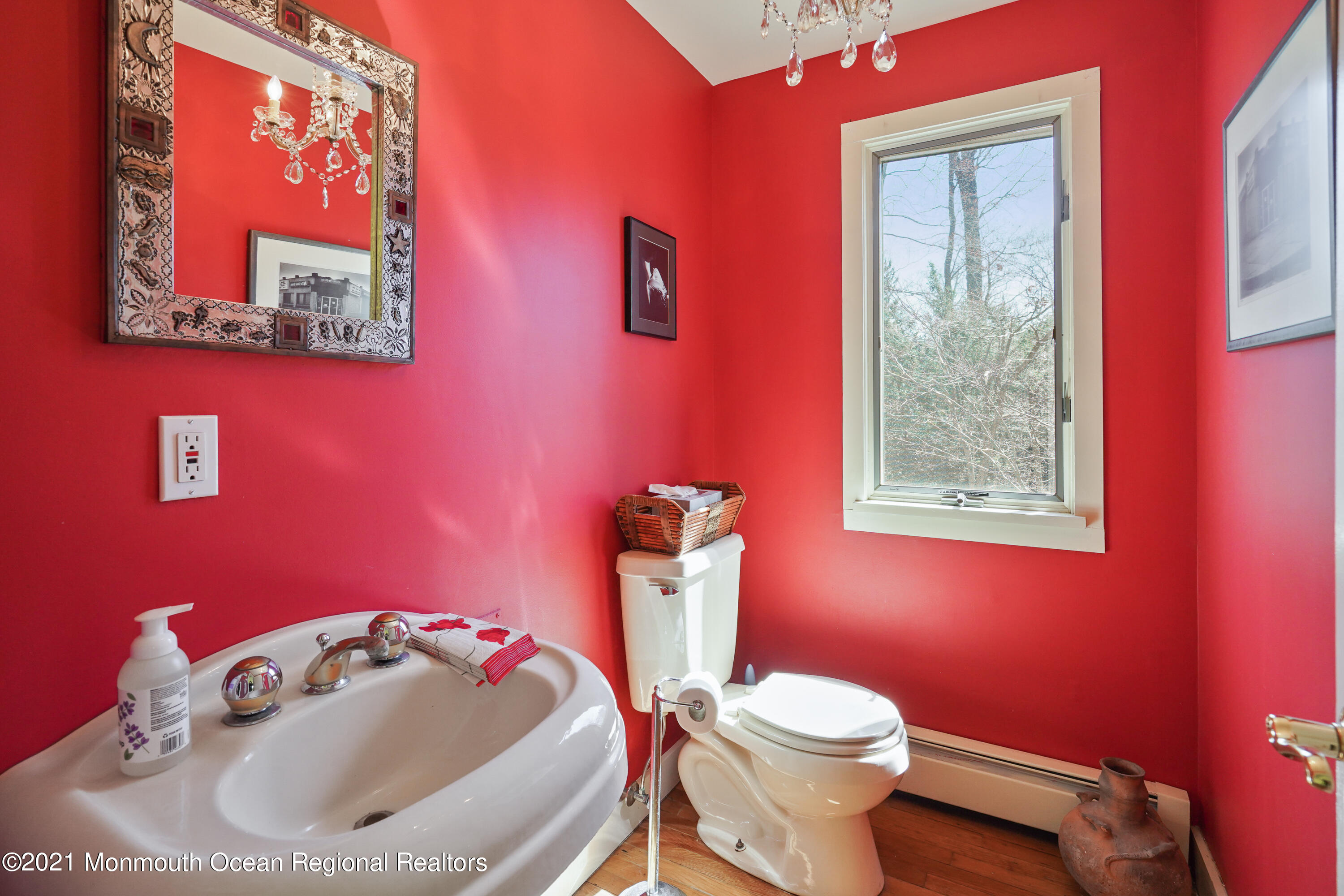 95 River Road Rumson, NJ 07760 - Photo 14 of 43 25b HALF BATH DSC01804