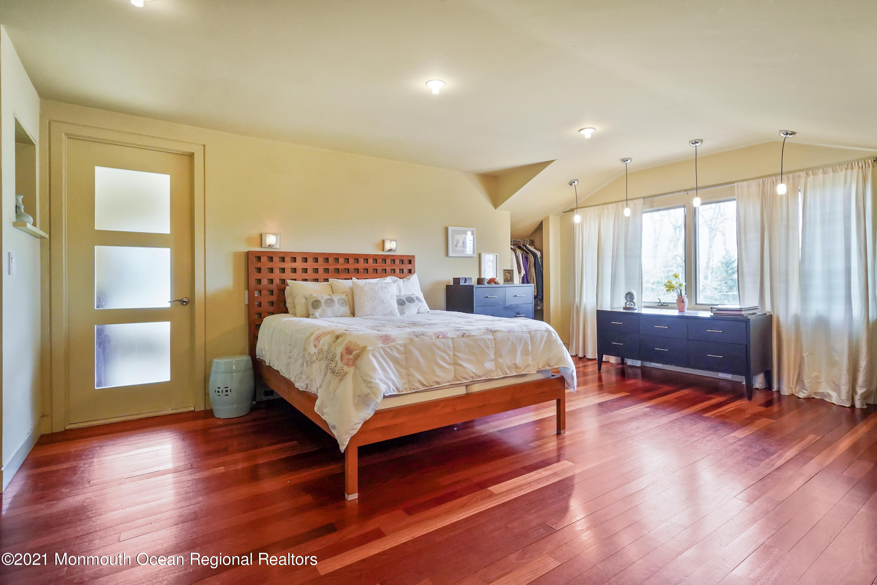 95 River Road Rumson, NJ 07760 - Photo 25 of 43 36 MBR1 DSC01580