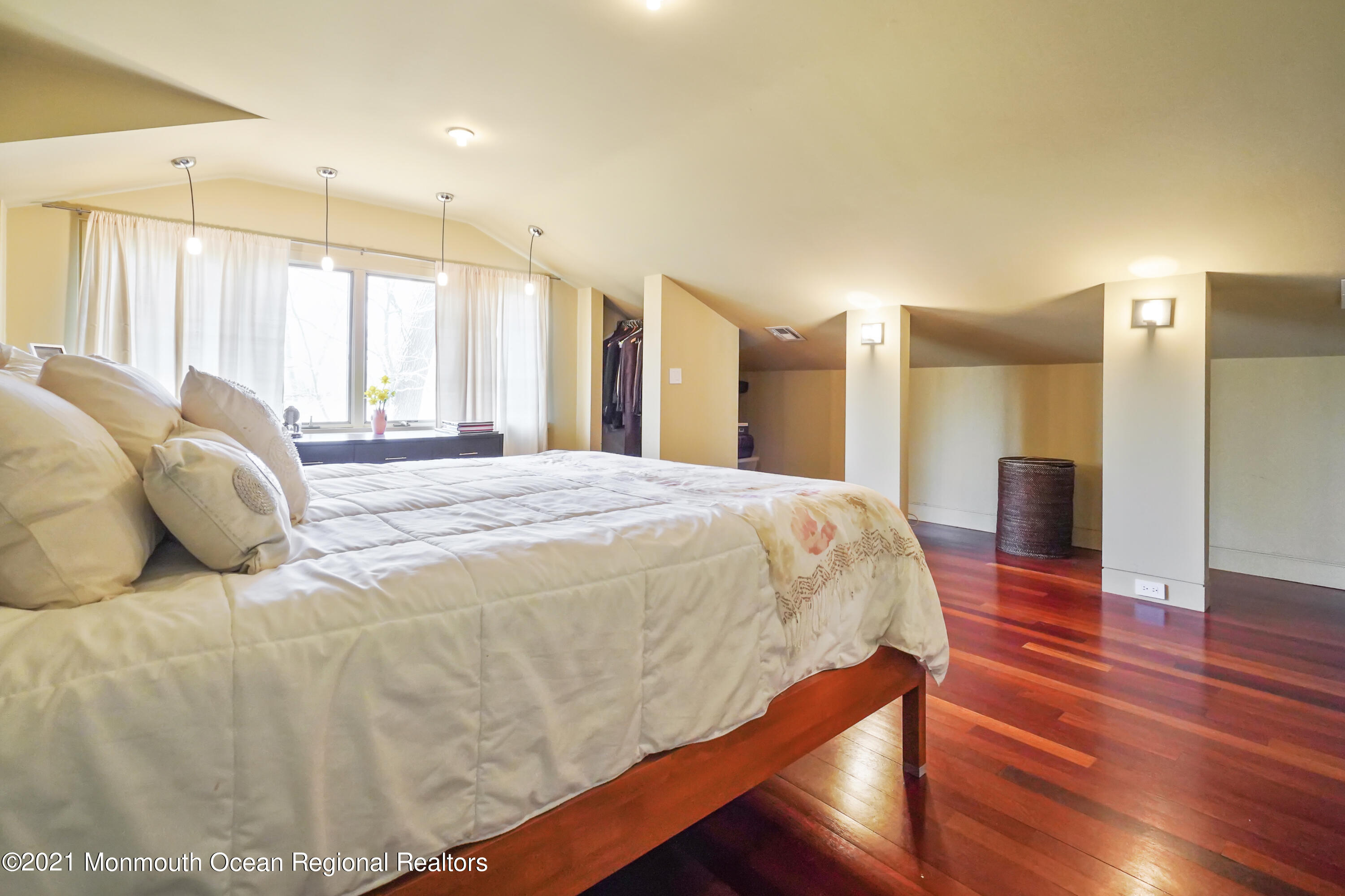 95 River Road Rumson, NJ 07760 - Photo 26 of 43 37 MBR2 DSC01599