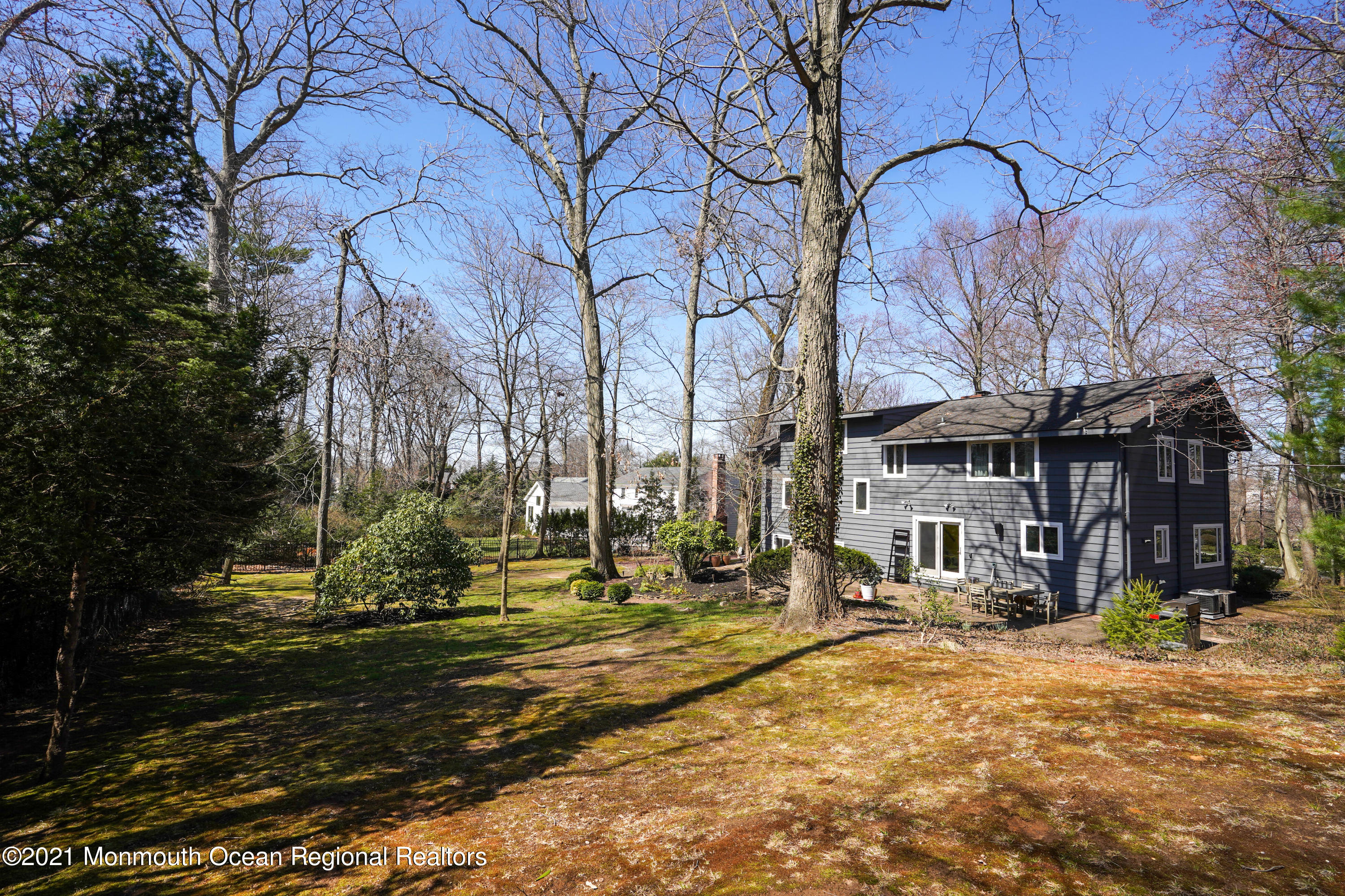 95 River Road Rumson, NJ 07760 - Photo 33 of 43 back3 DSC01546