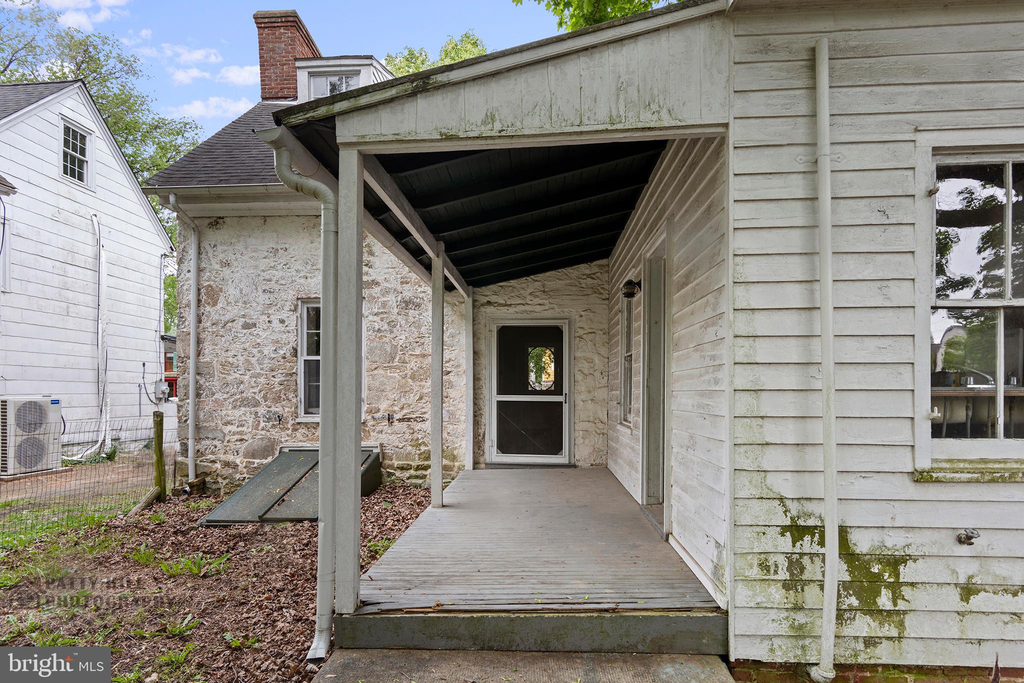 532 High Street Chestertown, MD 21620 - Photo 21 of 29 Rear Side Porch