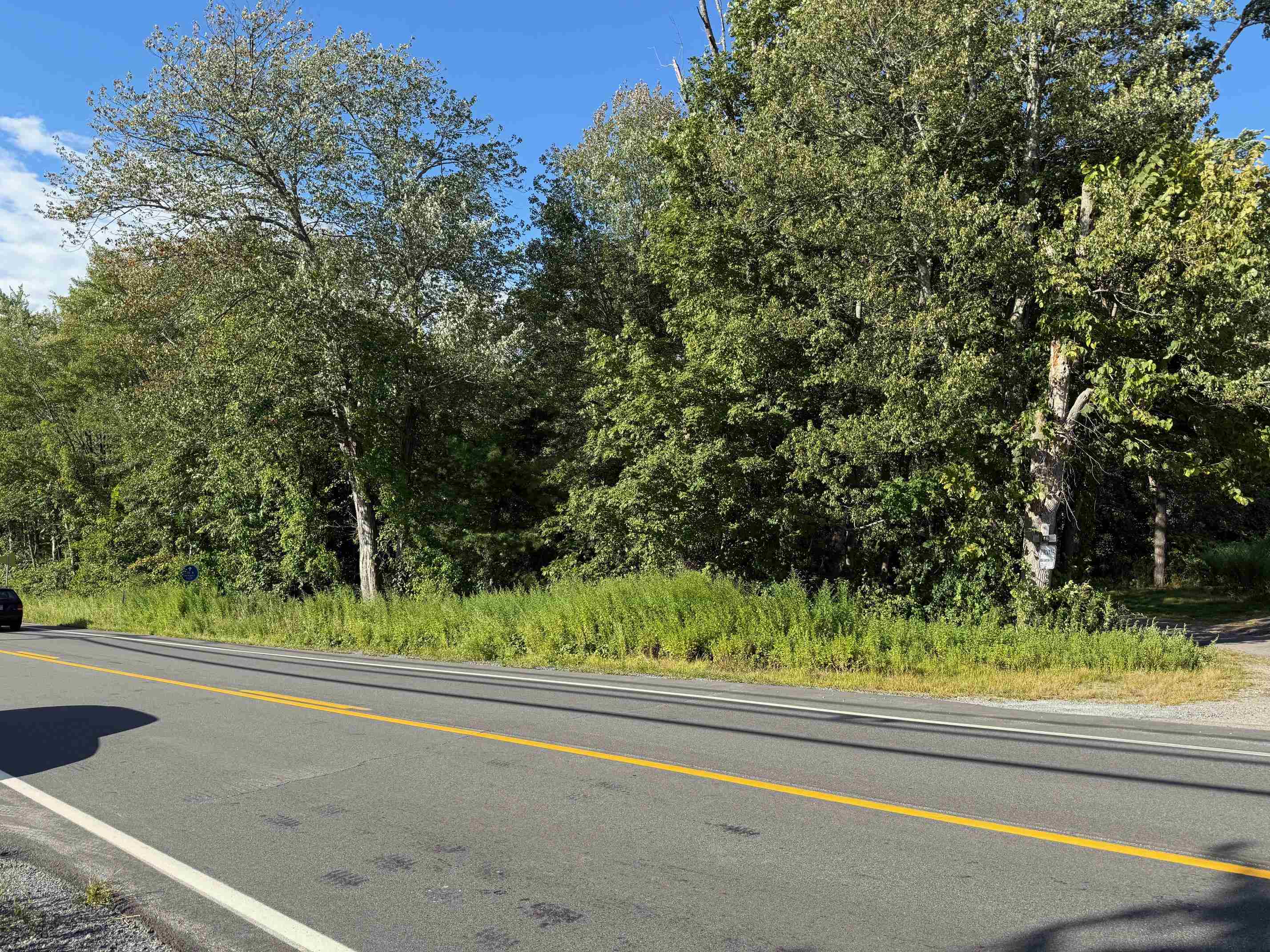 144 Rockingham Road Derry, NH 03038 - Photo 3 of 3