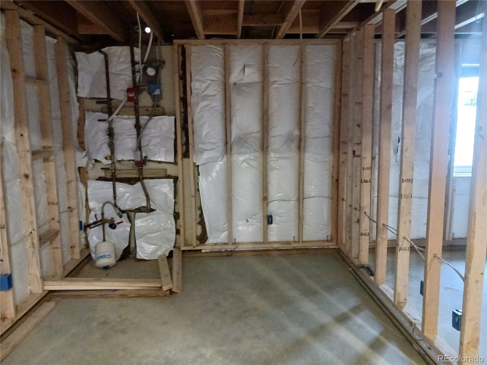 1837 Walnut Street Boulder, CO 80302 - Photo 5 of 6 a view of an empty room