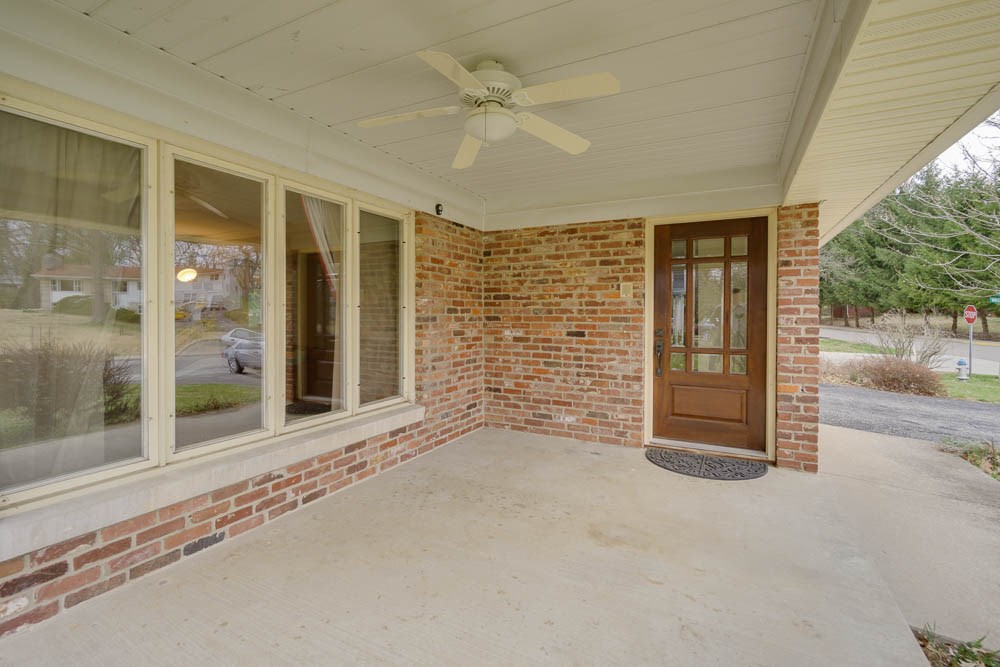 1302 Winfield Road Bloomington, IN 47401 - Photo 2 of 26