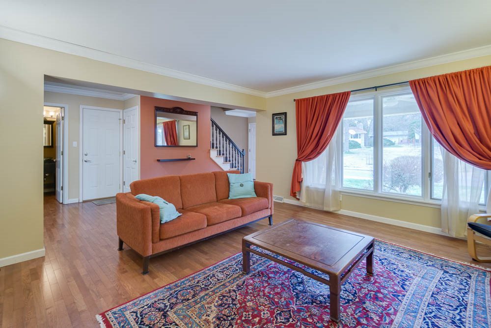 1302 Winfield Road Bloomington, IN 47401 - Photo 3 of 26