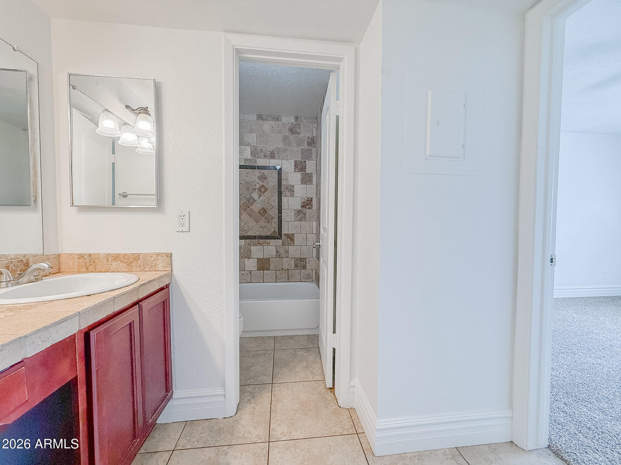 3825 East Camelback Road, Unit 215 Phoenix, AZ 85018 - Photo 13 of 24 Photo Apr 16 2026, 12 26 31 PM