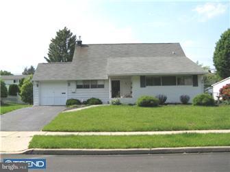 31 Hamlet Road Levittown, PA 19056 - Photo 1 of 12 Exterior Front
