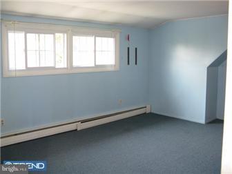 31 Hamlet Road Levittown, PA 19056 - Photo 10 of 12 Bedroom 3