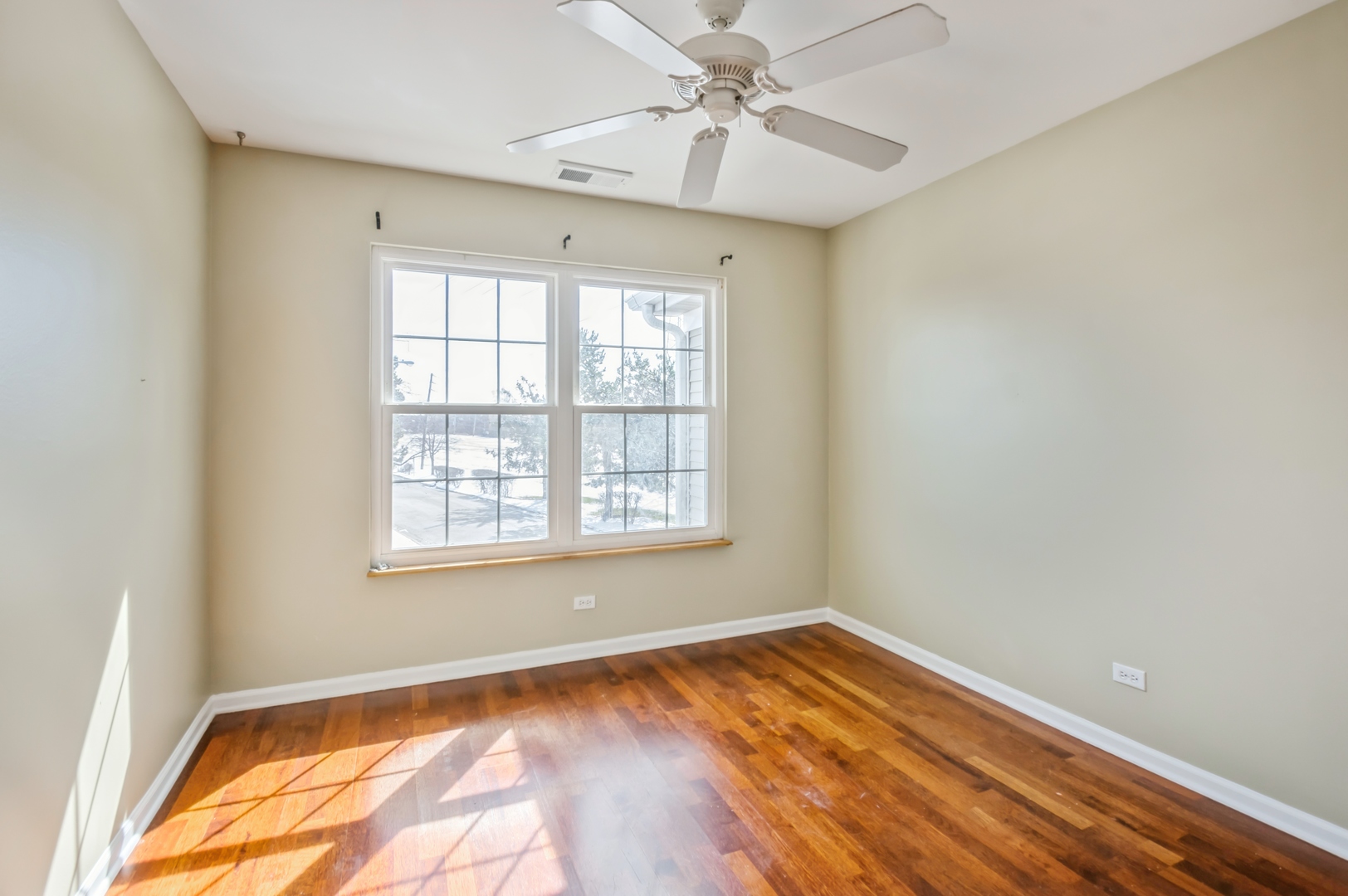 9449 Brockton Lane, Unit B2 Des Plaines, IL 60016 - Photo 9 of 12