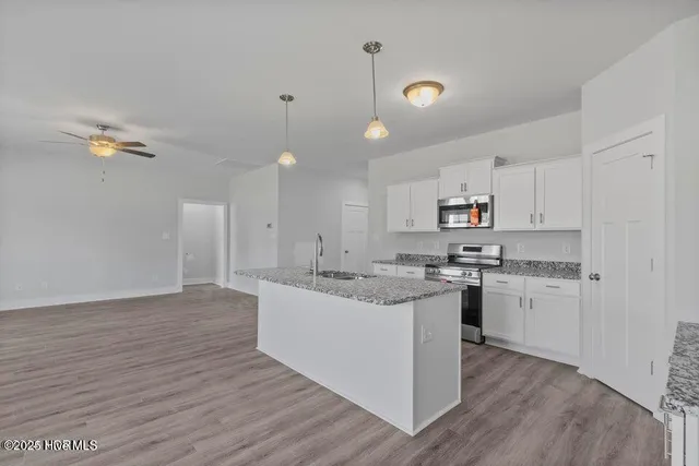 $300,900 | 300 East Theriault Court, Jacksonville, NC 28540