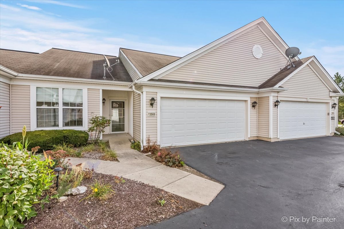 13568 Delaney Road Huntley, IL 60142 - Photo 3 of 27
