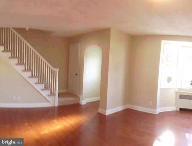 1408 Northgate Road Baltimore, MD 21218 - Photo 10 of 18 Living Room