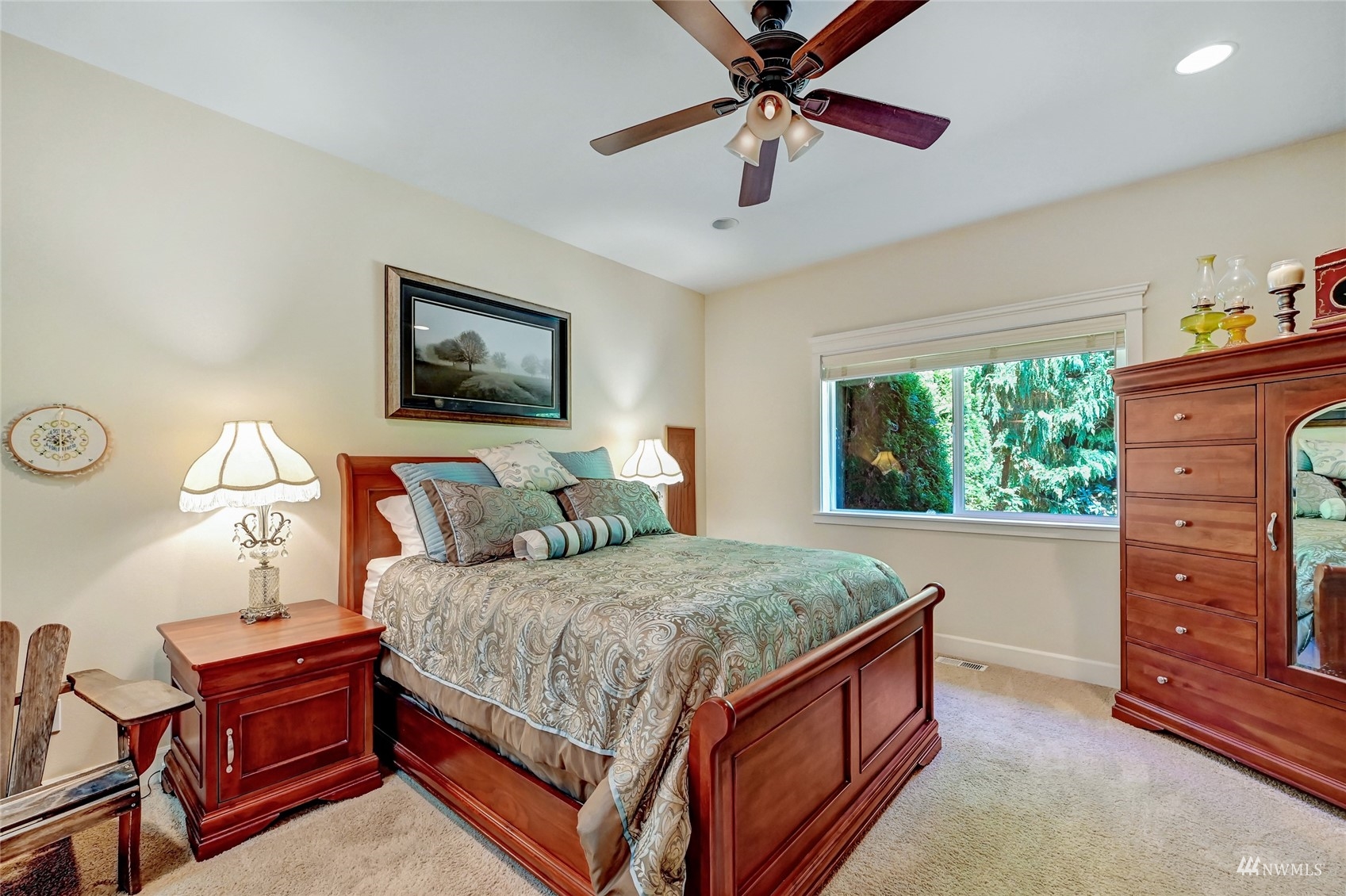 14220 Beverly Park Road, Unit B Edmonds, WA 98026 - Photo 17 of 31 Gallery Image 17