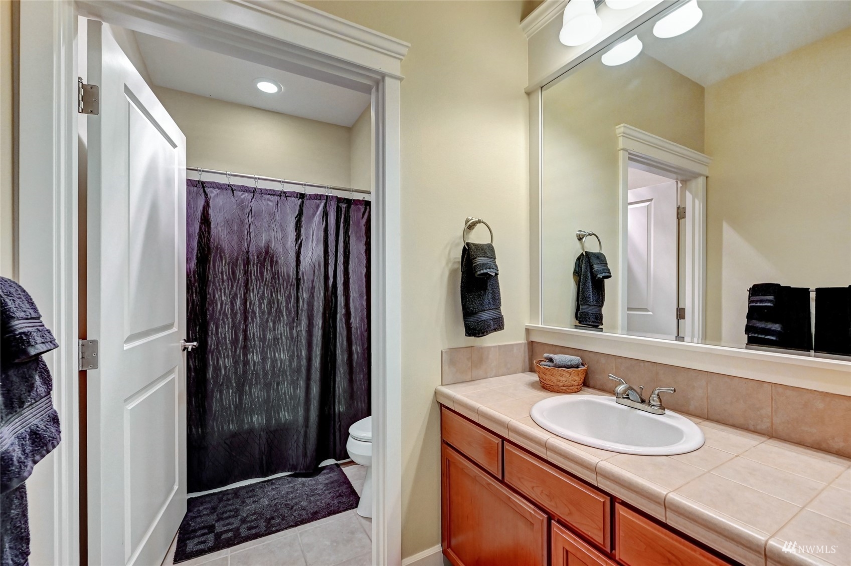 14220 Beverly Park Road, Unit B Edmonds, WA 98026 - Photo 23 of 31 Gallery Image 23