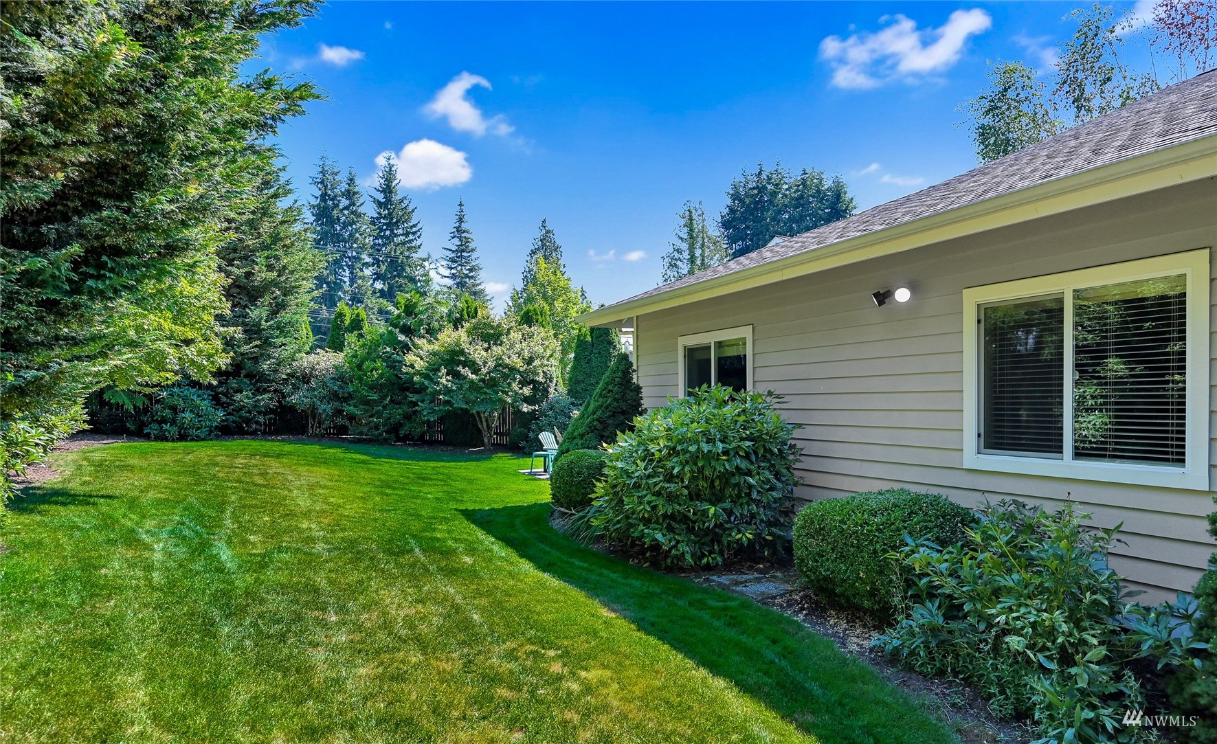 14220 Beverly Park Road, Unit B Edmonds, WA 98026 - Photo 28 of 31 Gallery Image 28