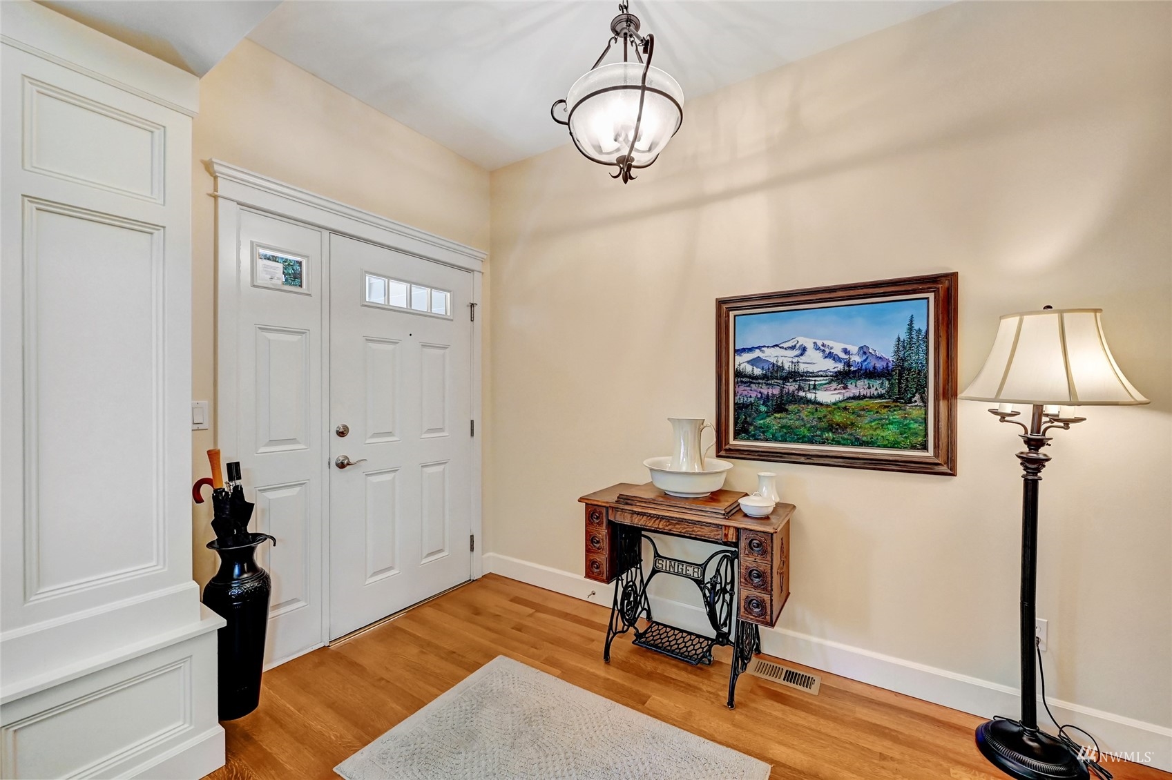 14220 Beverly Park Road, Unit B Edmonds, WA 98026 - Photo 7 of 31 Gallery Image 7