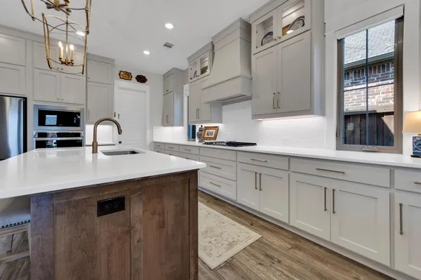 $740,000 | 2218 Somercrest Place, Midlothian, TX 76065