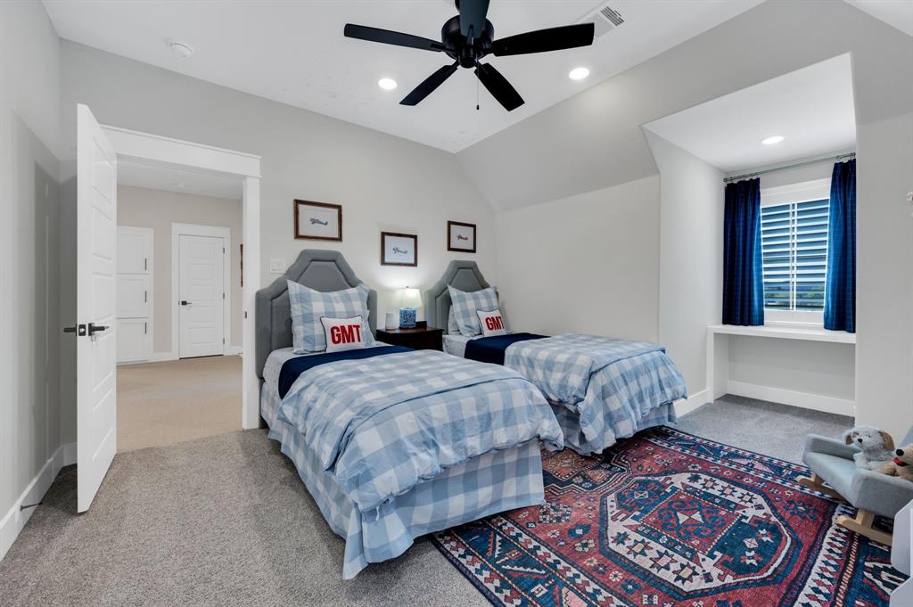 2218 Somercrest Place Midlothian, TX 76065 - Photo 27 of 40 Secondary bedroom upstairs
