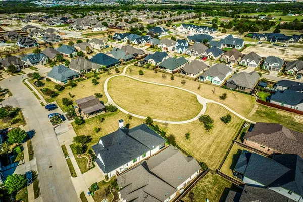 $740,000 | 2218 Somercrest Place, Midlothian, TX 76065