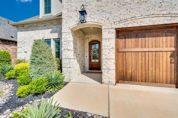 $740,000 | 2218 Somercrest Place, Midlothian, TX 76065