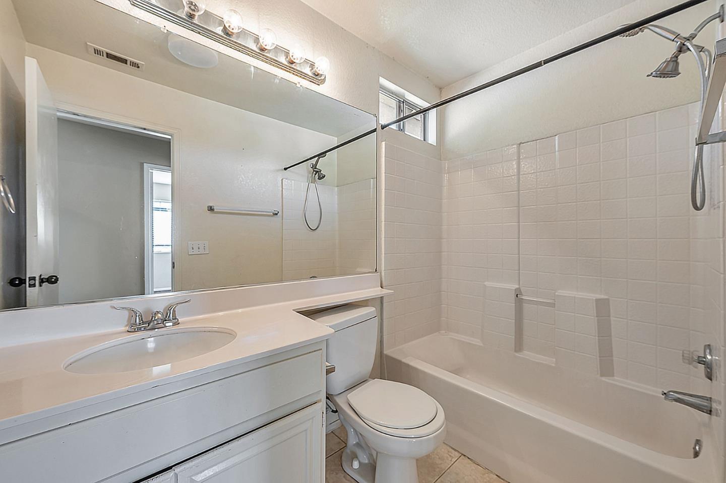 31748 Corte Avalos Temecula, CA 92592 - Photo 14 of 18