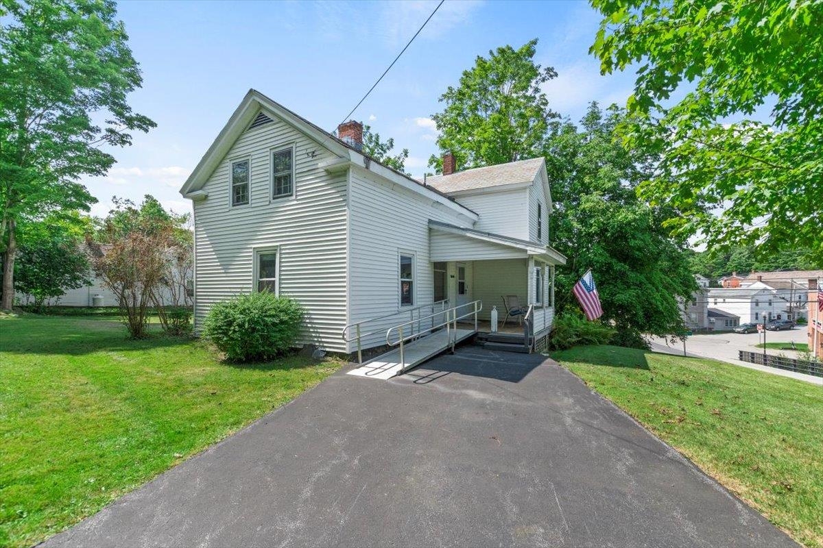 9 Prospect Street Bennington, VT 05257 - Photo 1 of 40 Gallery Image 1