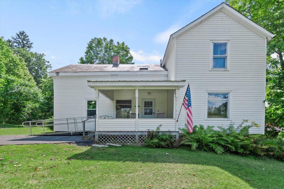 9 Prospect Street Bennington, VT 05257 - Photo 2 of 40 Gallery Image 2