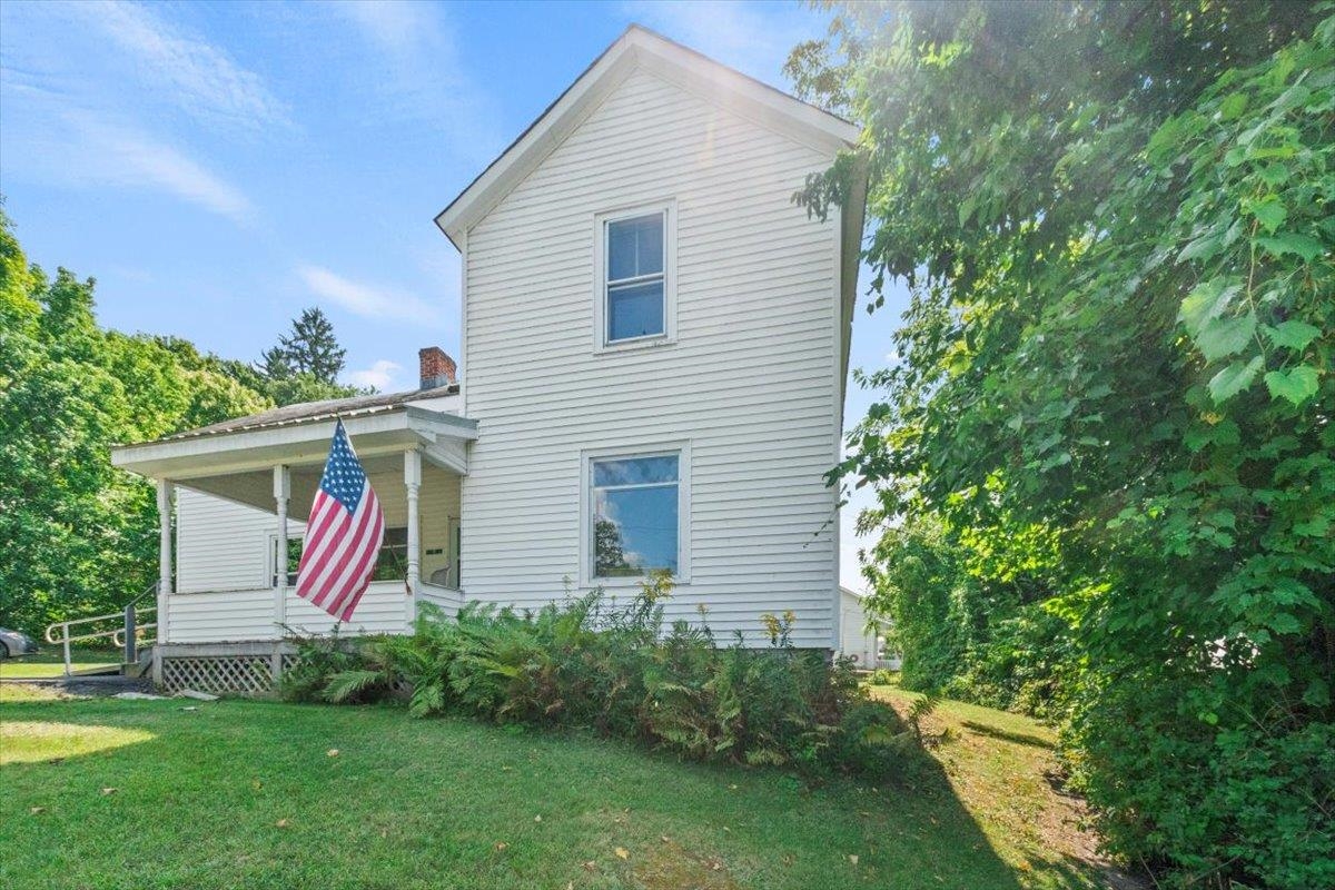 9 Prospect Street Bennington, VT 05257 - Photo 3 of 40 Gallery Image 3