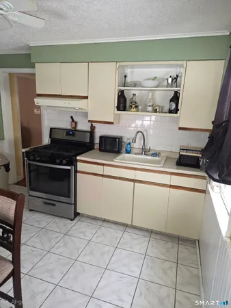 $315,900 | 126 West Helen Street, Hamden, CT 06514