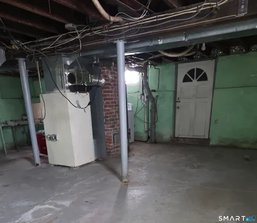 $315,900 | 126 West Helen Street, Hamden, CT 06514