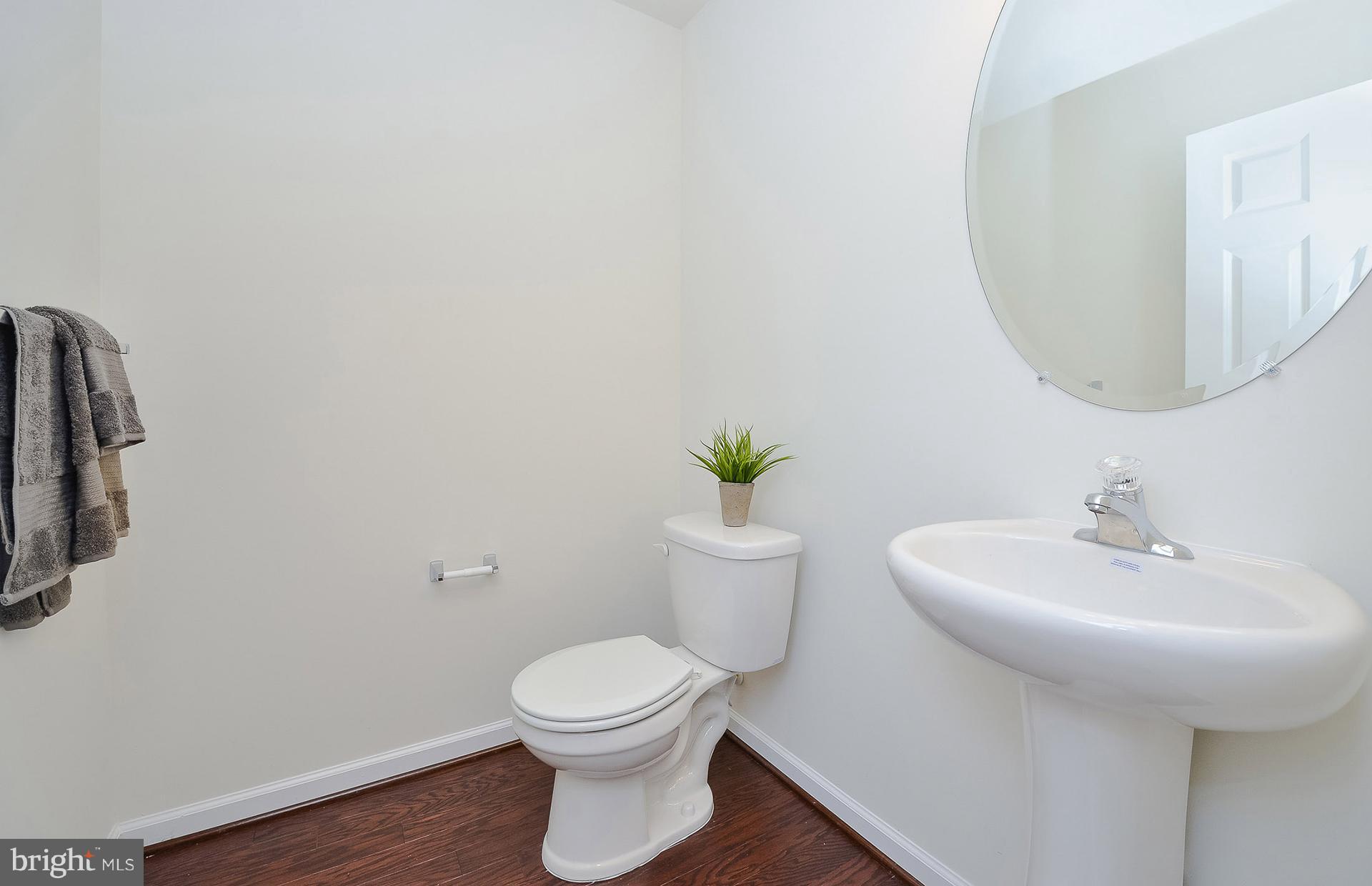 112 Intrepid Lane, Unit 73 Berlin, MD 21811 - Photo 19 of 24 Powder Room - Illustrative purposes