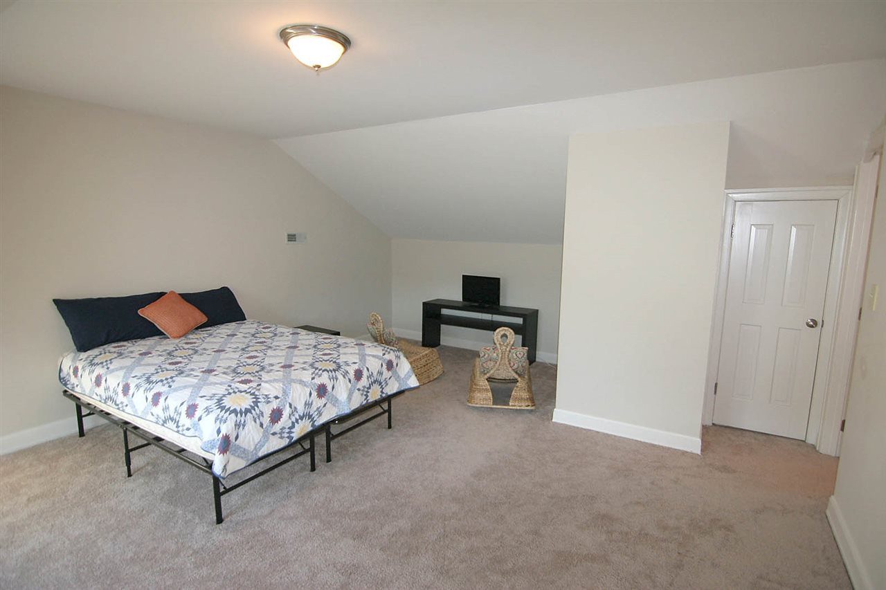6902 Hunters Way Raleigh, NC 27615 - Photo 18 of 25 Photo 18