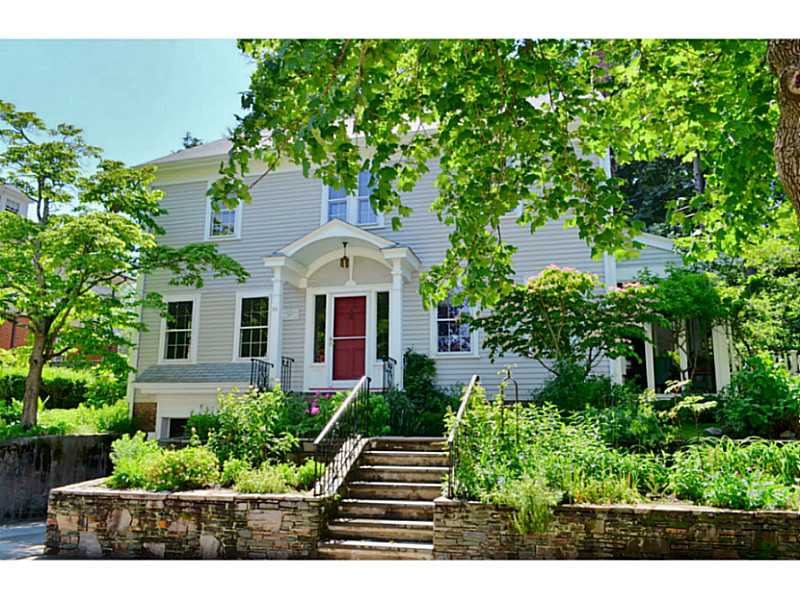 36 Stadium Road Providence, RI 02906 - Photo 1 of 25 Exterior Front.