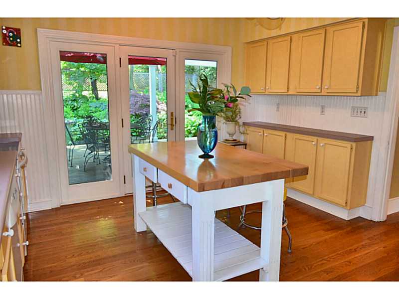 36 Stadium Road Providence, RI 02906 - Photo 11 of 25 Kitchen.