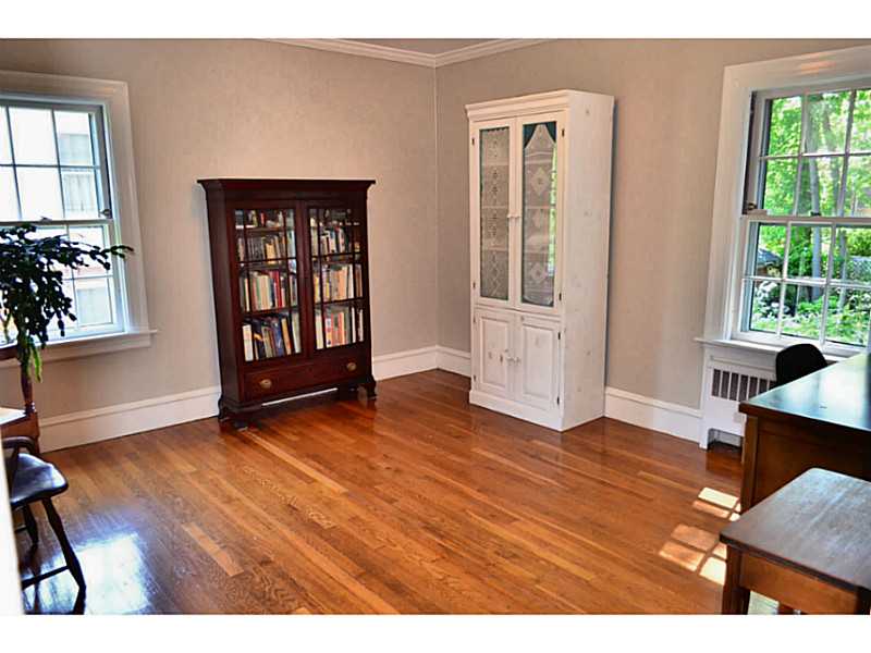 36 Stadium Road Providence, RI 02906 - Photo 16 of 25 Den/Family/Great Room.