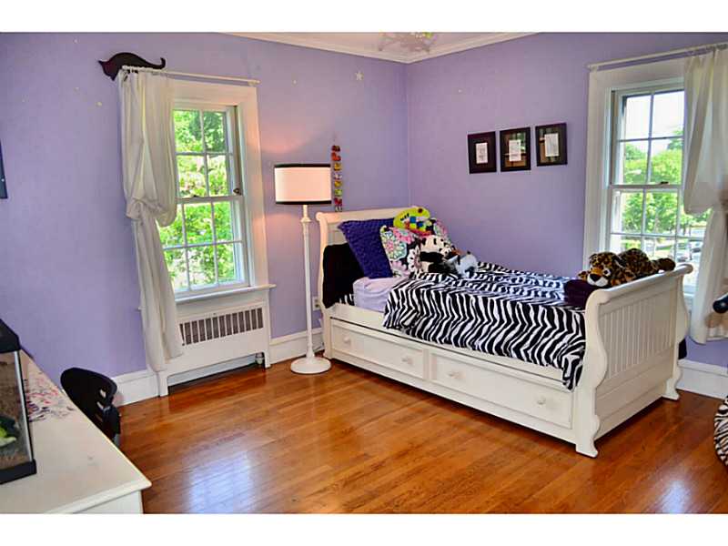 36 Stadium Road Providence, RI 02906 - Photo 17 of 25 Bedroom.