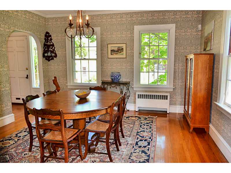 36 Stadium Road Providence, RI 02906 - Photo 9 of 25 Dining Room.