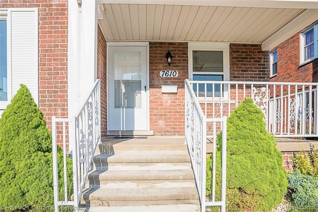 7610 Miller Road Dearborn, MI 48126 - Photo 5 of 28 DSC_7536.jpg