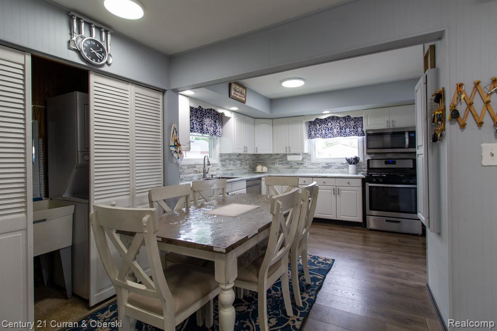 7627 Inkster Road Westland, MI 48185 - Photo 7 of 24