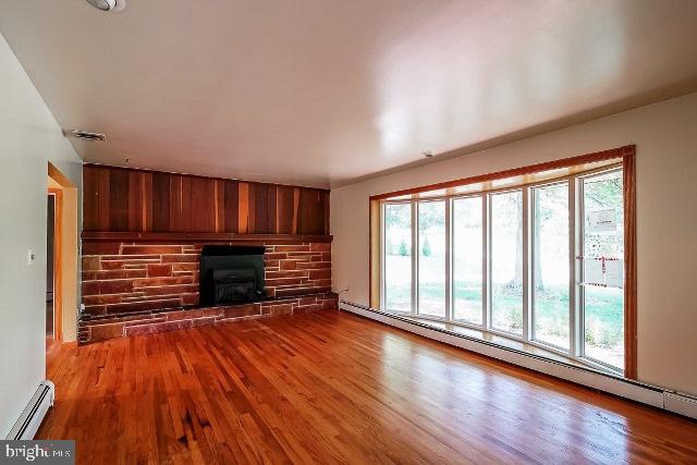 4309 Meadowcrest Road Harrisburg, PA 17112 - Photo 4 of 20 Gallery Image 4