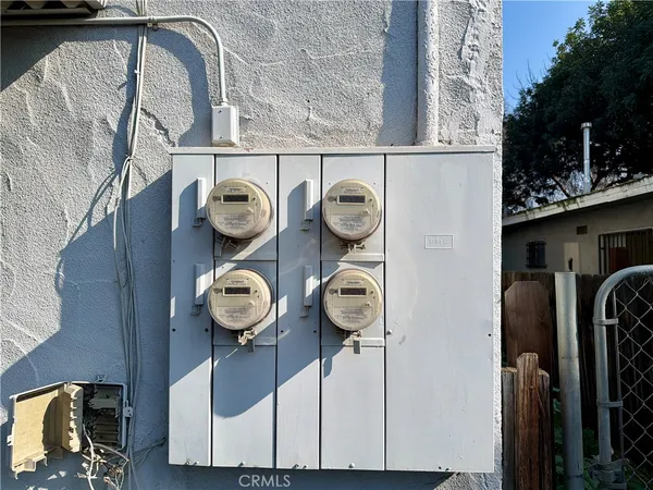 a picture of door of a house