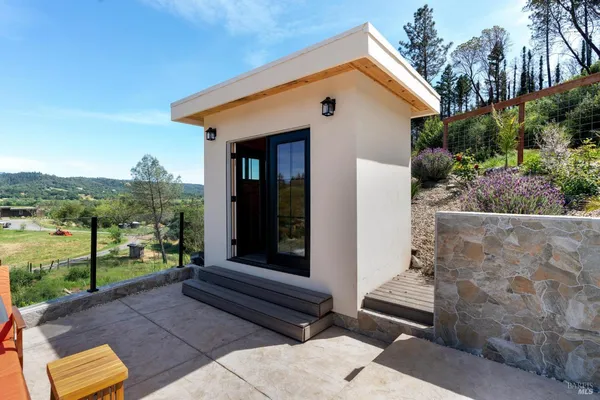 $4,500,000 | 8353-8349 West Dry Creek Road, Healdsburg, CA 95448