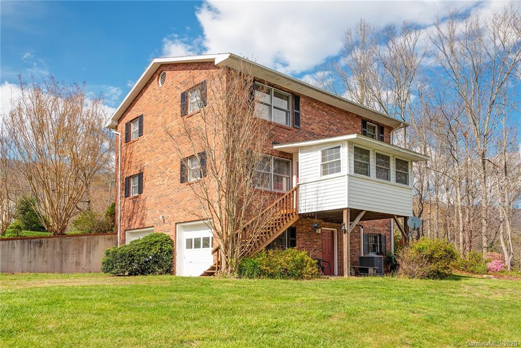 661 Old Fort Road Fairview, NC 28730 - Photo 2 of 30 Gallery Image 2