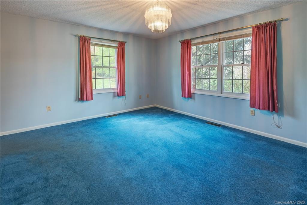 661 Old Fort Road Fairview, NC 28730 - Photo 11 of 30 Gallery Image 11